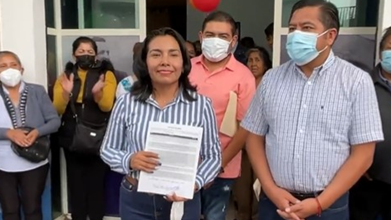 Por: Cortesía En Cuautlancingo; Mayra Jiménez se postuló para la dirigencia municipal del PAN