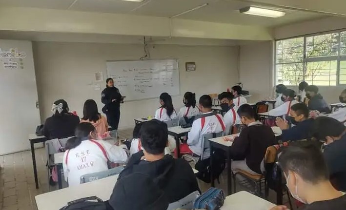 Policía de Amaxac imparte platica contra la Prevención del Delito y Suicidio