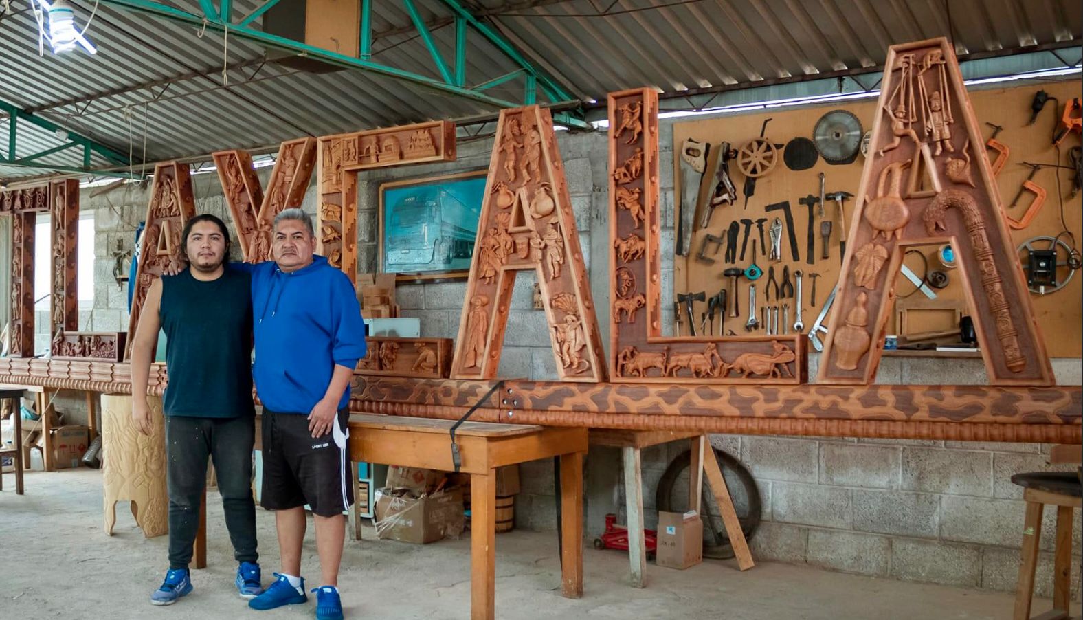 Por: Cortesía José Luis Vásquez fue quien elaboró las letras monumentales de TLAXCALA
