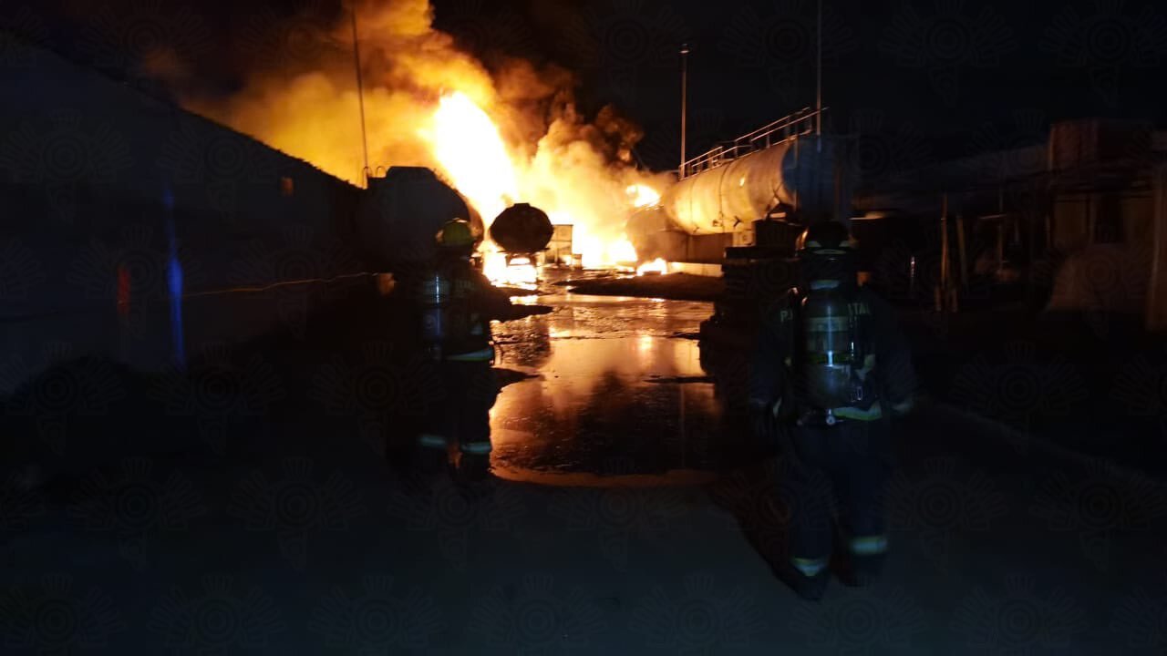 Se incendia bodega en el Parque Industrial Chachapa; solo daños materiales 