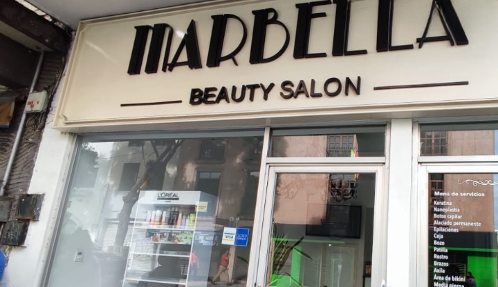 Delincuentes roban salón de belleza en pleno centro de Tehuacán