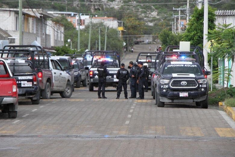 Por: Cortesía "Asesinaron a un policía": Detienen a sujetos que intentaron secuestrar a un hombre en Tehuacán
