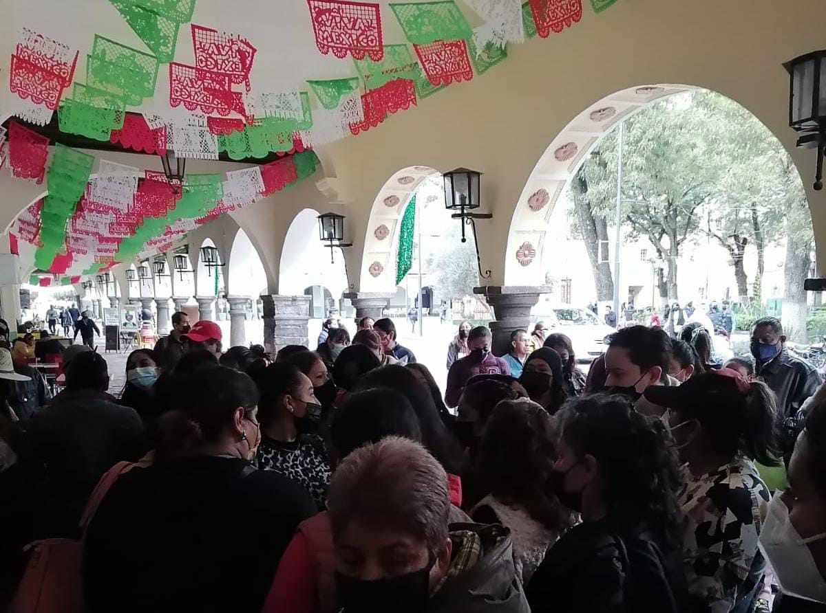 Por: Cortesía Esperan respuesta vendedores de ropa de la capital tlaxcalteca