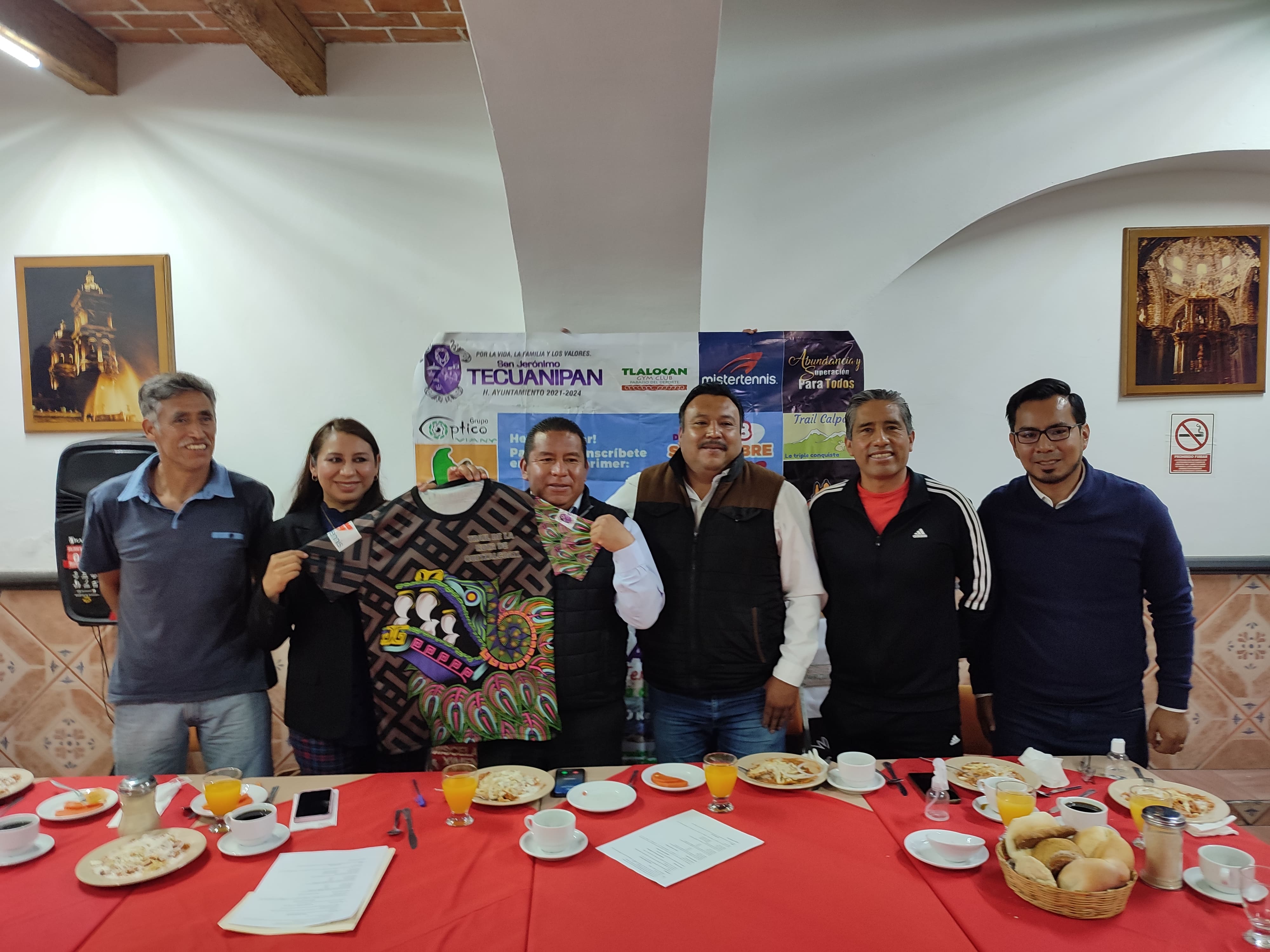 Por: Cortesía Con la carrera Ruta de Quetzalcoatl recaudarán fondos para el reloj de parroquia de Cholula