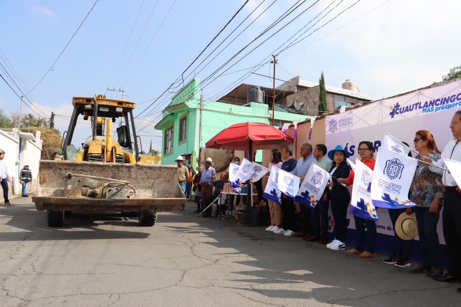 Comunicado oficial Filomeno Sarmiento Torres, da banderazo para la rehabilitación de la calle Francisco I. Madero