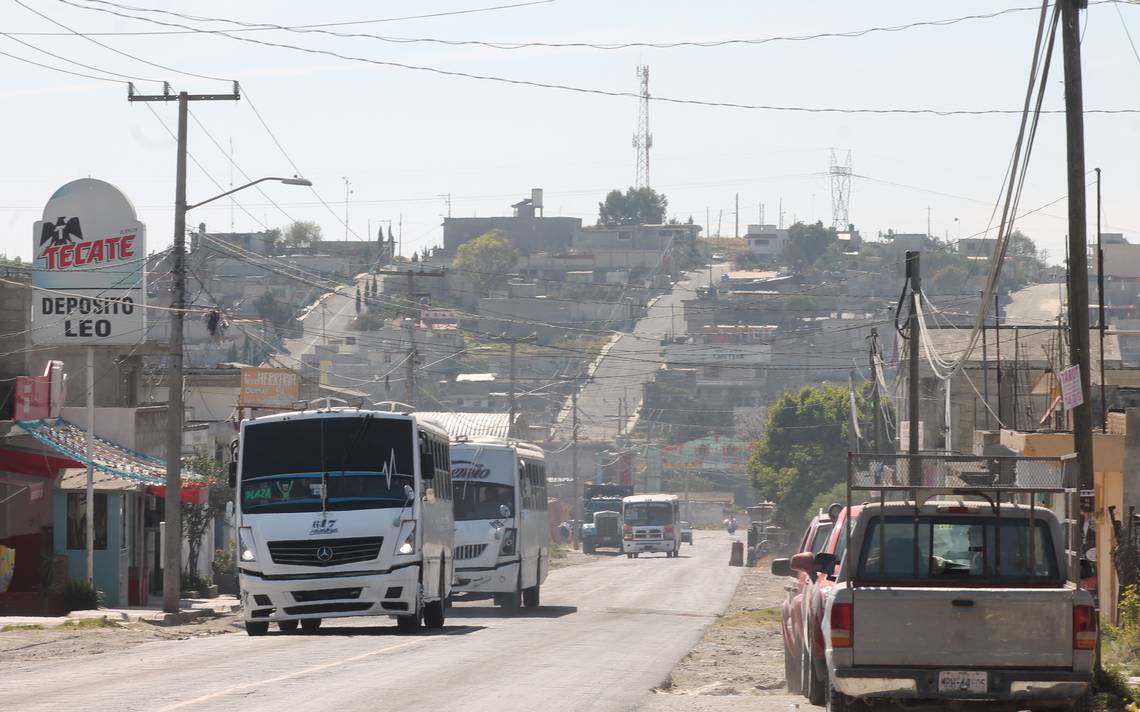 Eduardo Rivera atenderá petición para rehabilitar entrada a La Resurrección