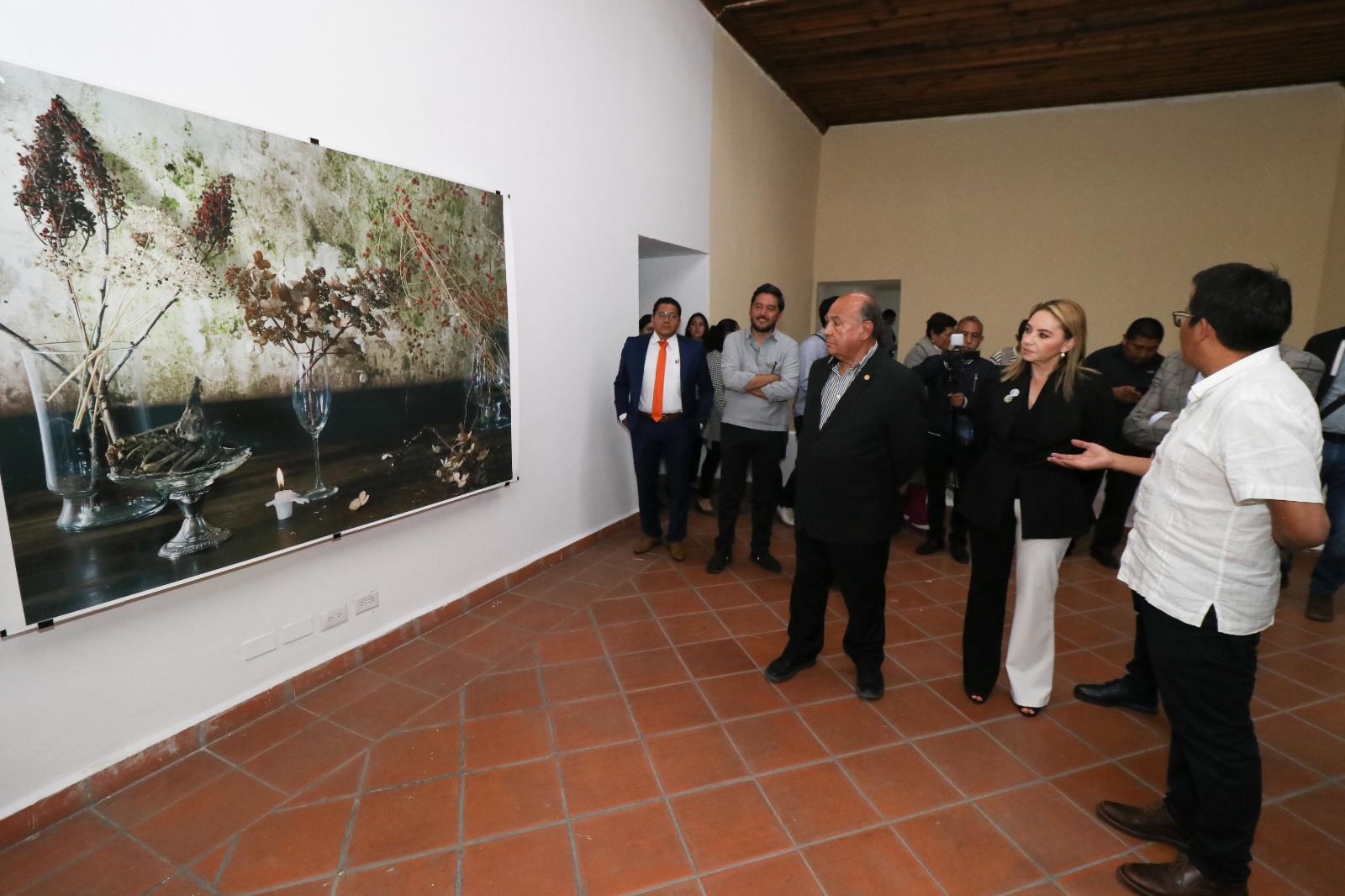 Comunicado oficial En Museo Casa Caballero Águila, inaugura Paola Angon dos exposiciones internacionales