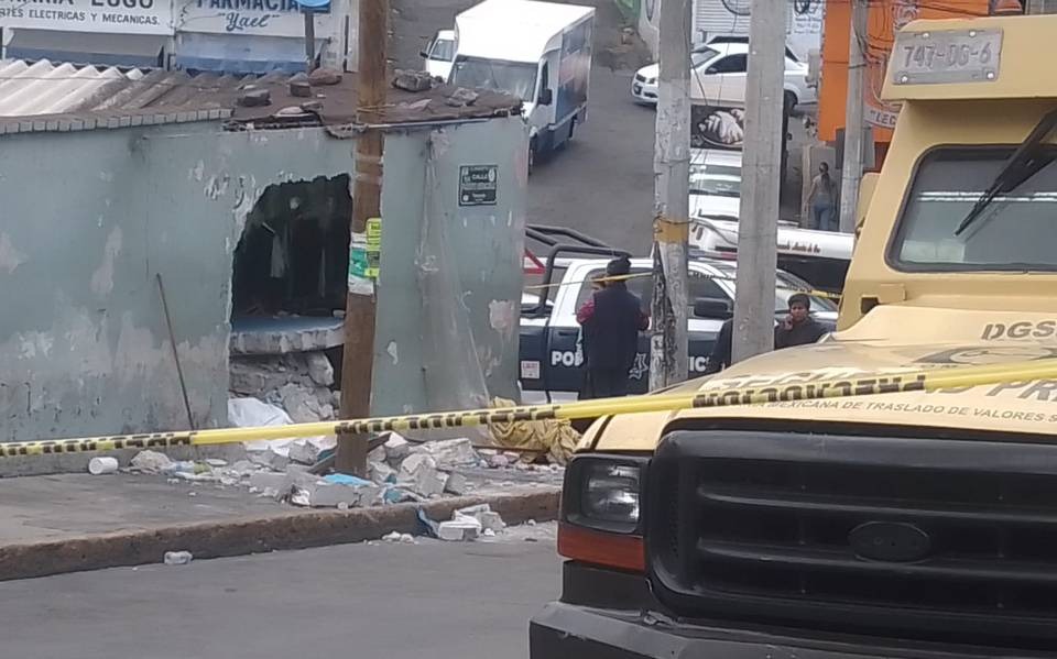 Por: Cortesía Camioneta de valores mata a vendedor ambulante de 59 años | VIDEO