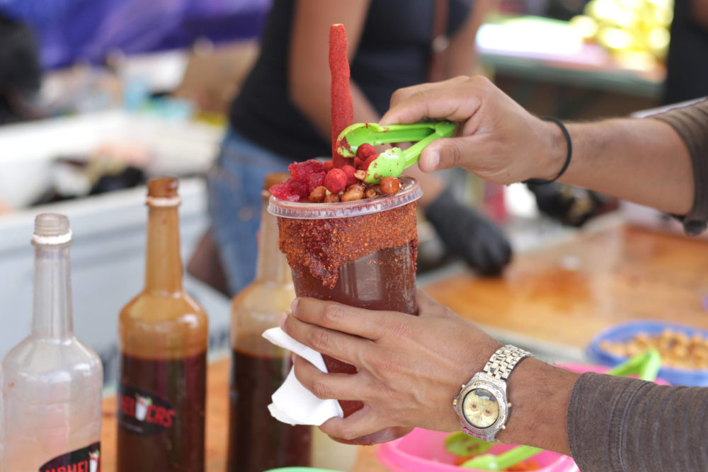 Por: Cortesía Regularizarán la venta de alcohol en mercados de Puebla