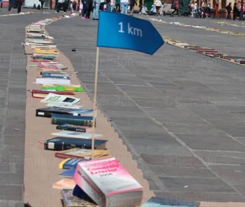 “Kilómetro de Libros” una buena causa para fomentar la lectura de niños cholutecas