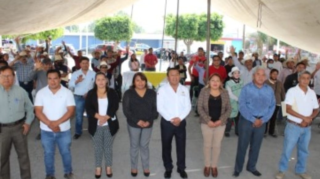 Gobierno de Coronango impulsa el campo con apoyo de semilla a productores de todo el municipio