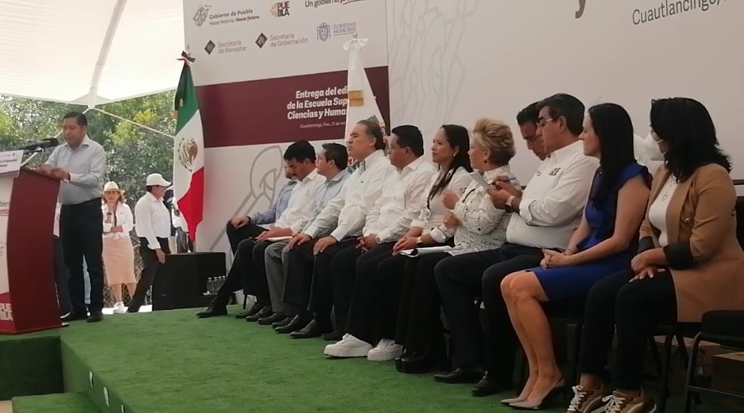 Con una inversión de 16 mdp, Cuautlancingo entrega instalaciones de la Escuela Superior de Ciencias y Humanidades