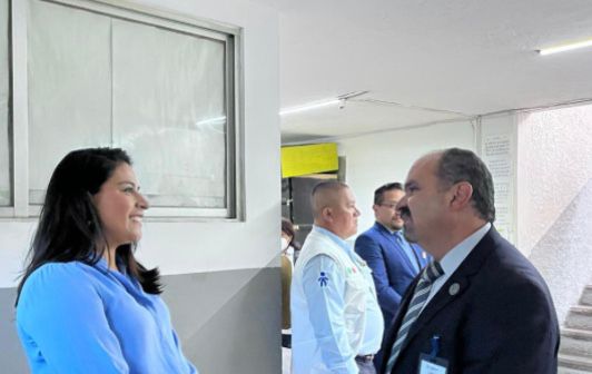 Comunicado oficial Fomenta regidora Berenice Porquillo lectura entre internos del Cereso de Cholula