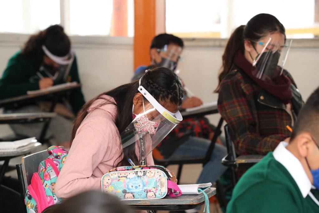 Por: Archivo  ¿La nueva historia? En Tlaxcala, persisten carencias en educación, salud y servicios sociales