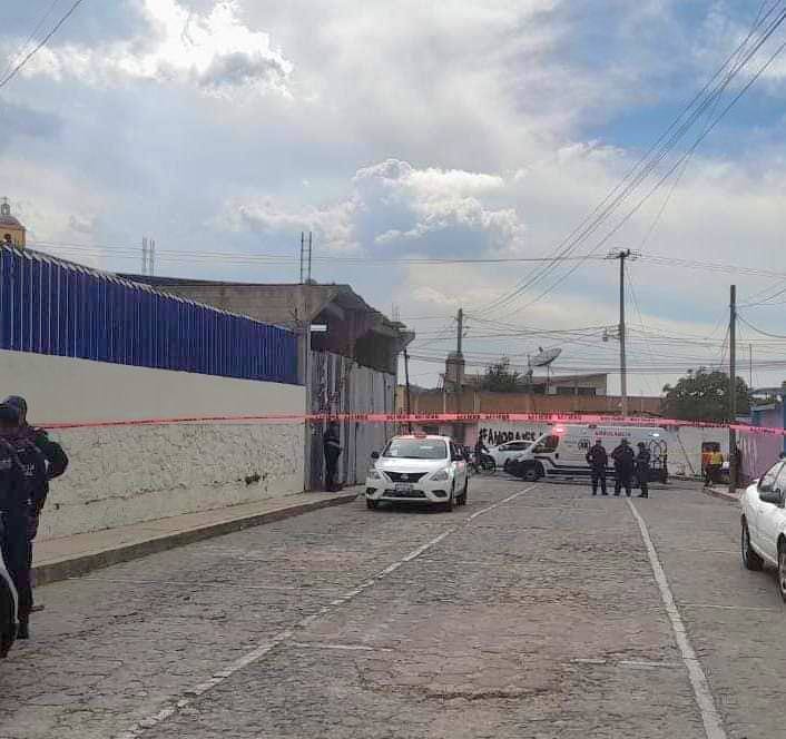 Taxista se resiste a asalto y es atacado a balazos por delincuentes, en Sanctórum