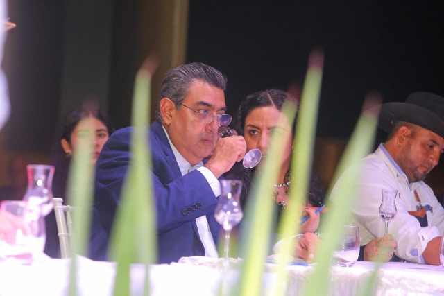 Por: Cortesía Gobernador confirma su asistencia a informe de labores de AMLO en Campeche