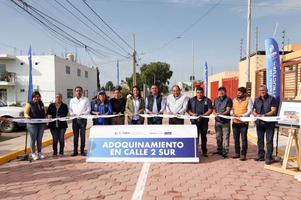 Inaugura Mundo Tlatehui adoquinamiento en calles de cabecera municipal y San Antonio Cacalotepec