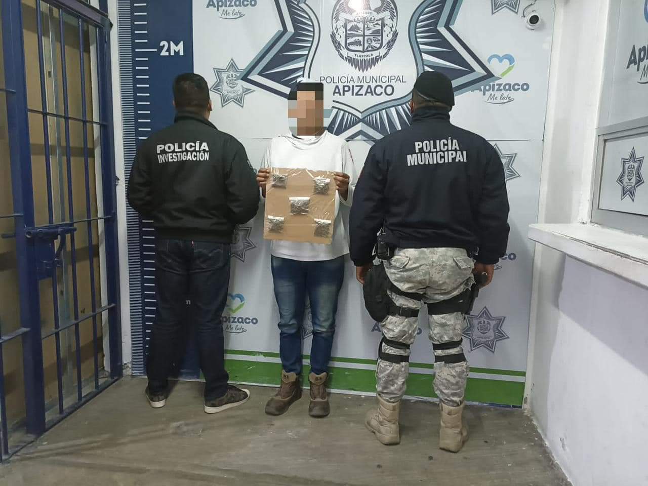 Por: Cortesía Policía Municipal de Apizaco detiene a dos hombres por delitos contra la salud y faltas administrativas
