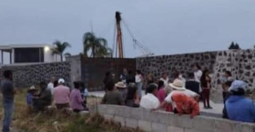 Poala Angon pide hacer conciencia para continuar la reperforación del pozo en Cacalotepec 
