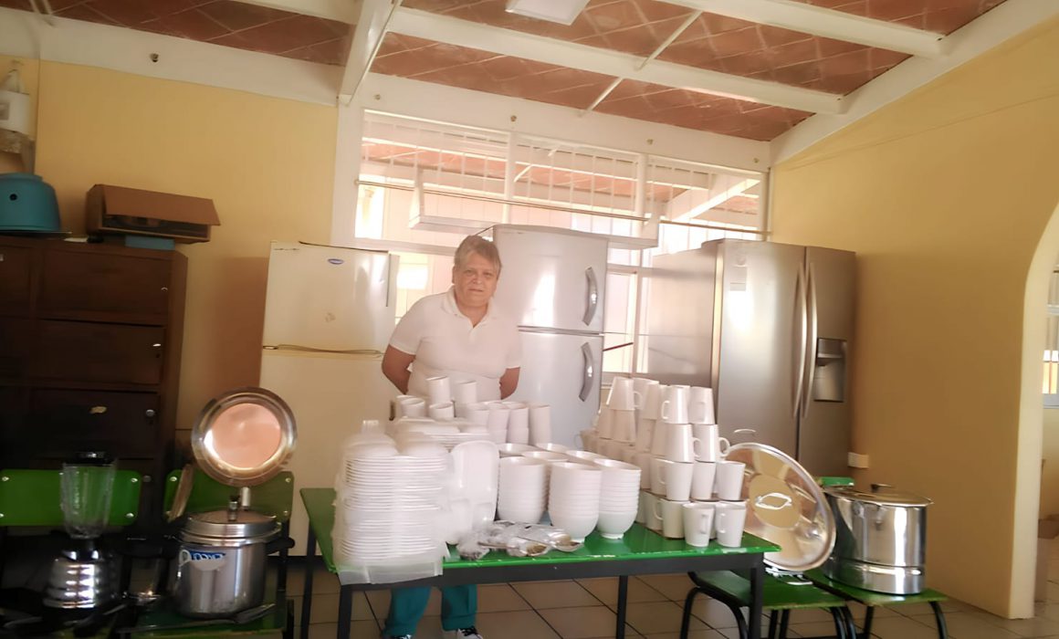 Dota Apetatitlán de infraestructura a comedores comunitarios