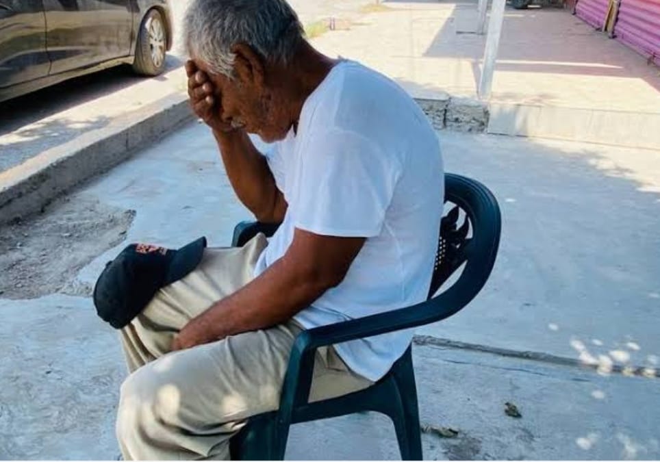 Abuelitos en San Andrés Cholula se enfrentan al abandono de sus familiares
