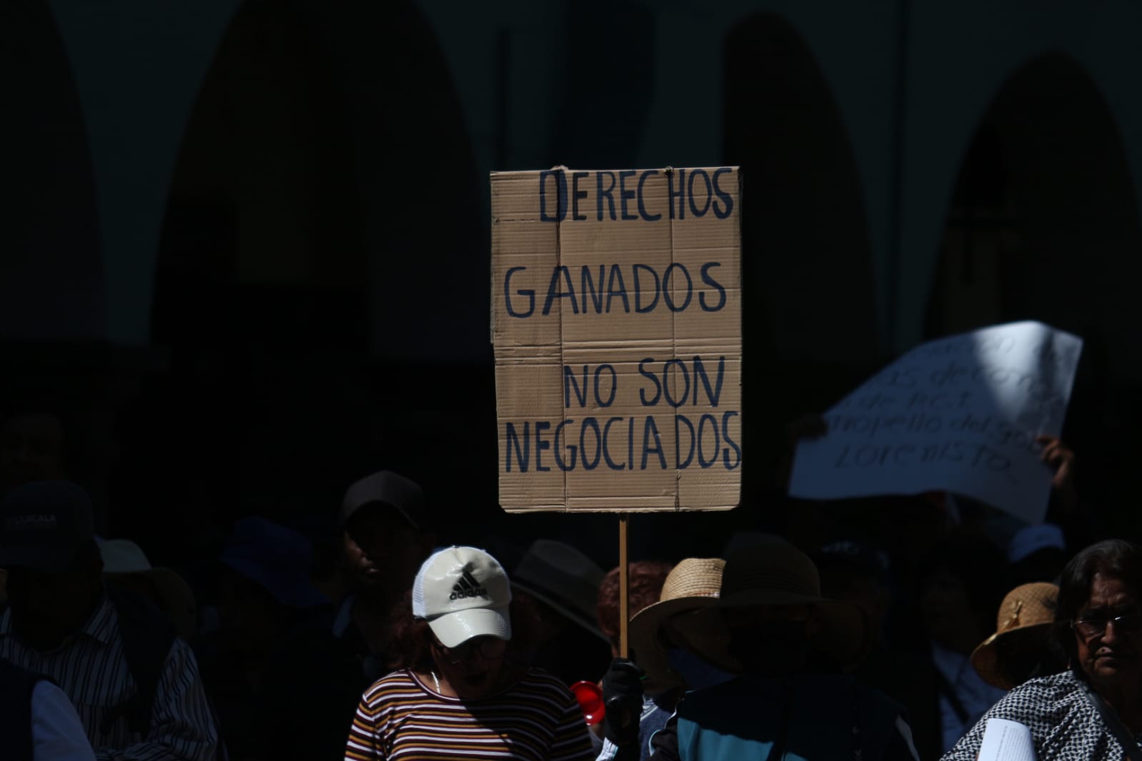 Sorprende mega marcha en Tlaxcala: causas sociales se suman