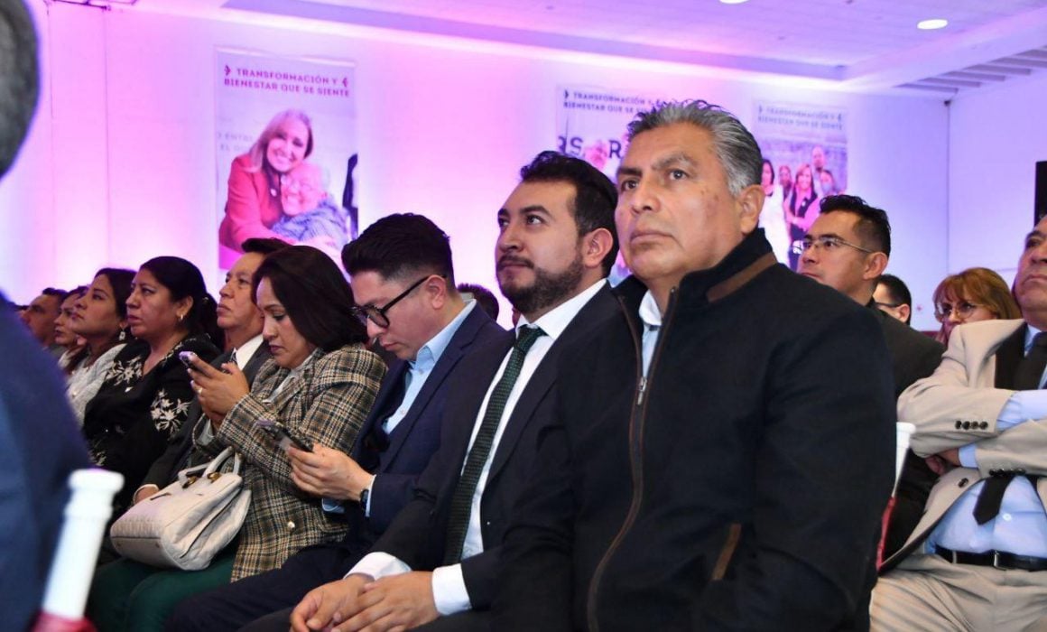 Presenta Lorena Cuéllar informe de grandes resultados: Salvador Santos