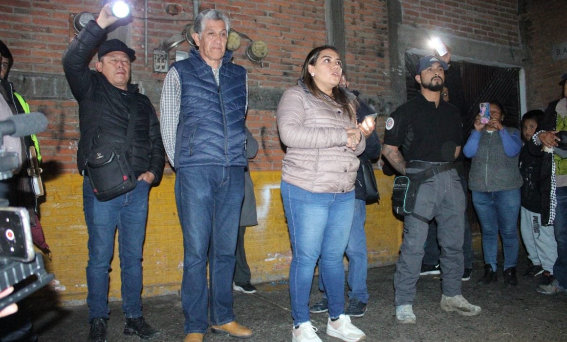Concreta Ayuntamiento acuerdo con locatarios del mercado tras incendio