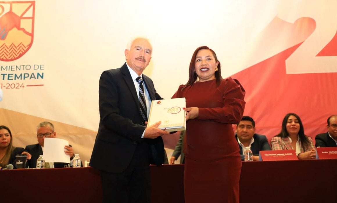 Presenta Gustavo Jiménez segundo informe de gobierno a chiautempenses