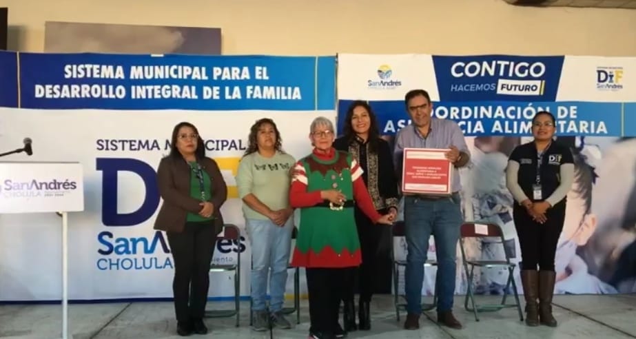 Guadalupe Cuautle entrega apoyo alimentario a sectores vulnerables de forma conjunta con gobierno estatal