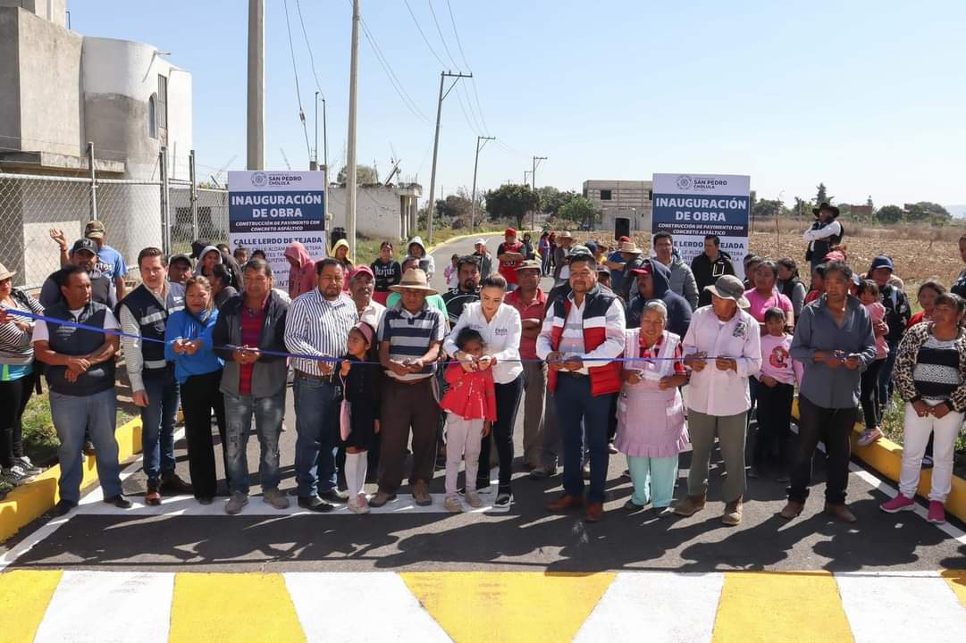 Paola Angon entrega calle Lerdo de Tejada en Acuexcomac, atendiendo necesidades de las juntas auxiliares