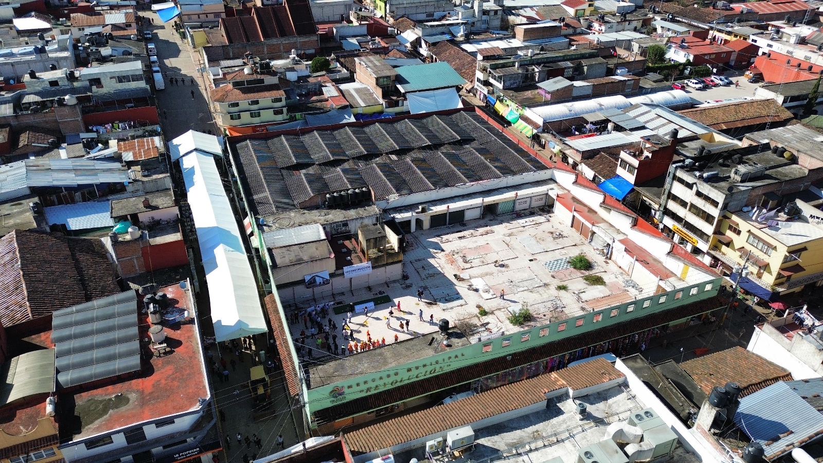 Inaugura Sergio Céspedes reconstrucción de mercado "Revolución" en Zacatlán 