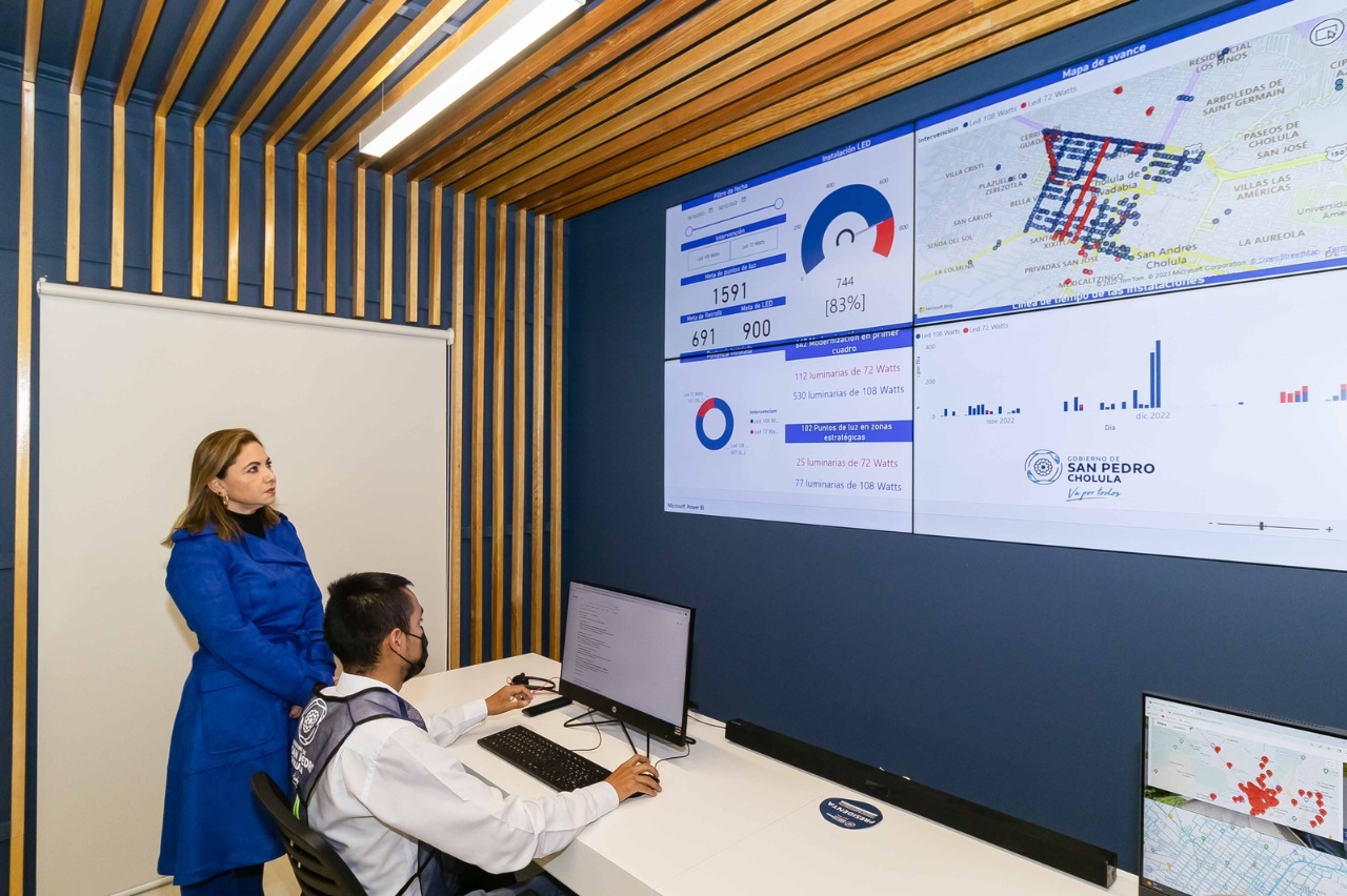 Inaugura Paola Angon el Centro de Control de Alumbrado Público, para mejora del servicio en Cholula