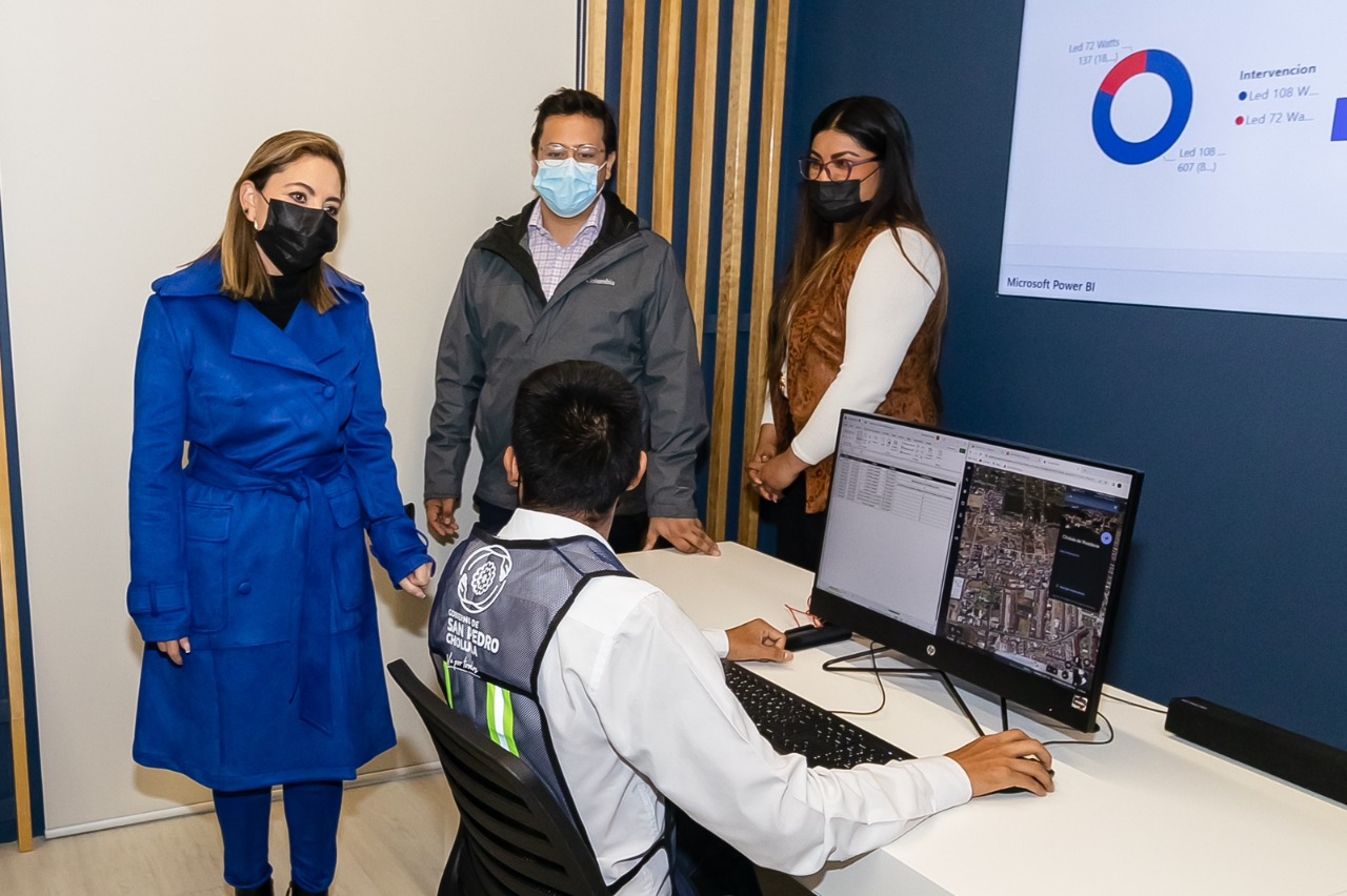 comunicado oficial Inaugura Paola Angon el Centro de Control de Alumbrado Público, para mejora del servicio en Cholula