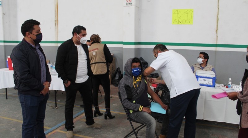 Ayuntamiento de Contla lleva a cabo campaña de vacunación