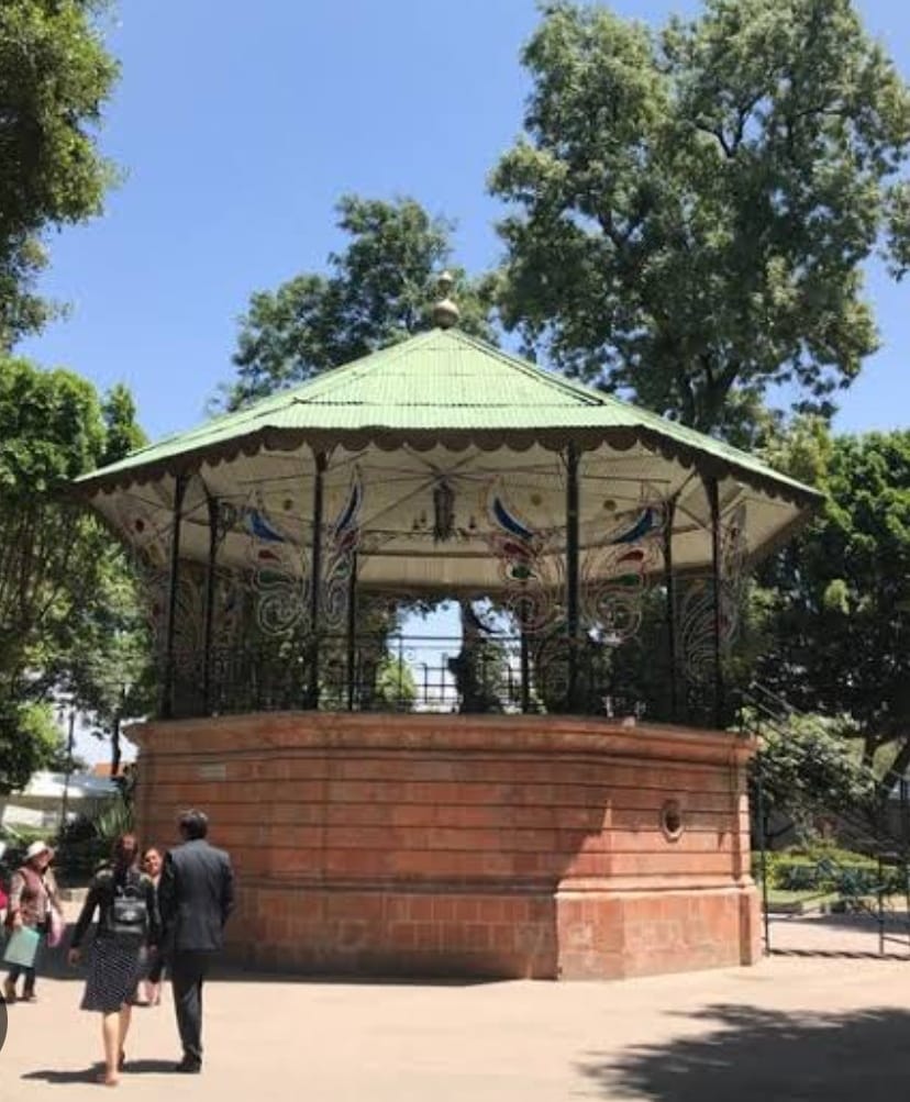 Revive y vive el quiosco de San Pedro Cholula con actividades artísticas los fines de semana