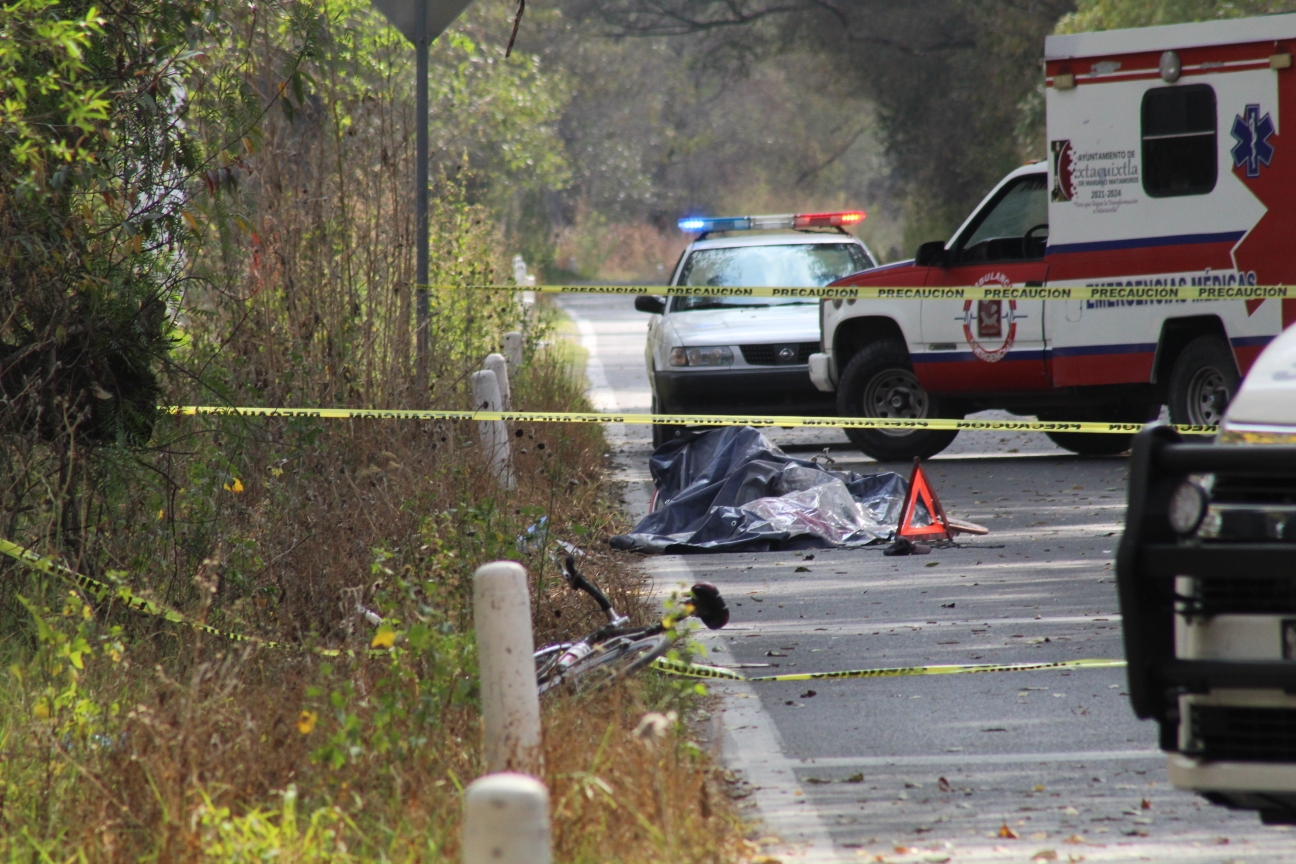 Hombre muere al ser atropellado por una unidad de transporte público, en Ixtacuixtla