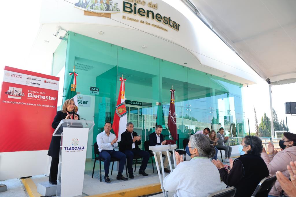 Inaugura gobernadora Lorena Cuéllar banco del bienestar en Tepeyanco