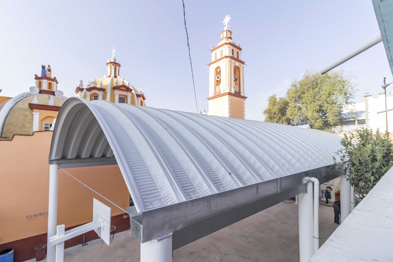 Comunicado oficial En atención a petición de hace 8 años, entrega Paola Angon obra en primaria Vicente Guerrero