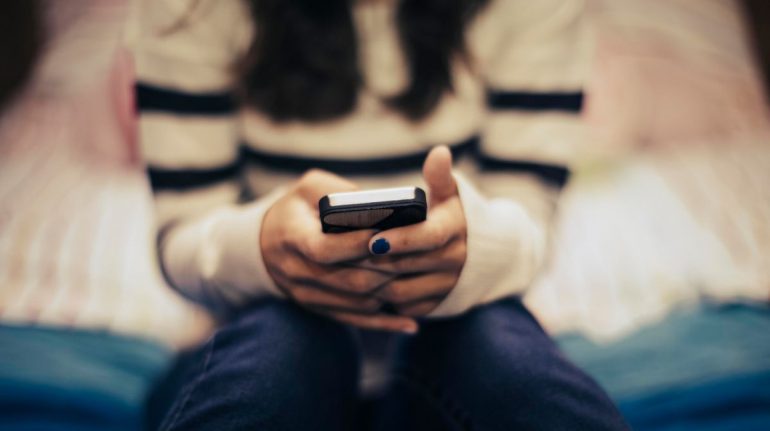 Por: Cortesía "El que se duerme al último gana", el peligroso reto viral que pone en riesgo la salud de sus participantes