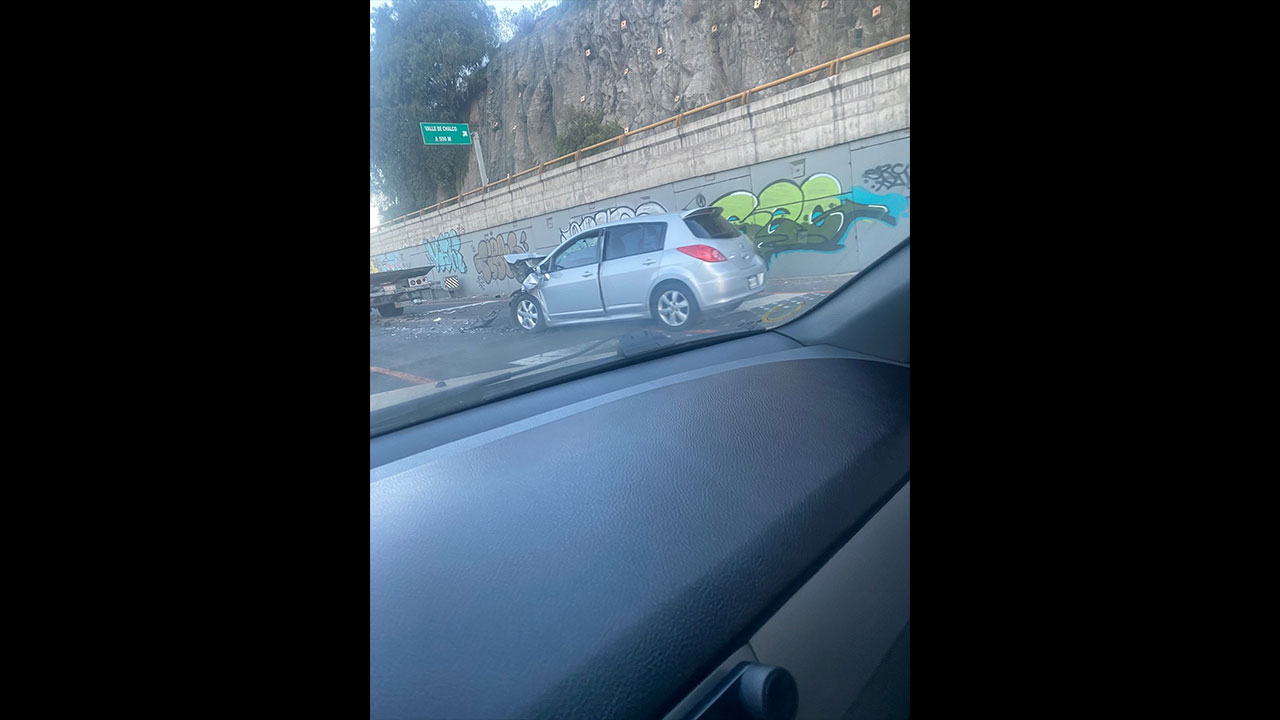 Por: Cortesía Accidente sobre la autopista México-Puebla provocó caos vial