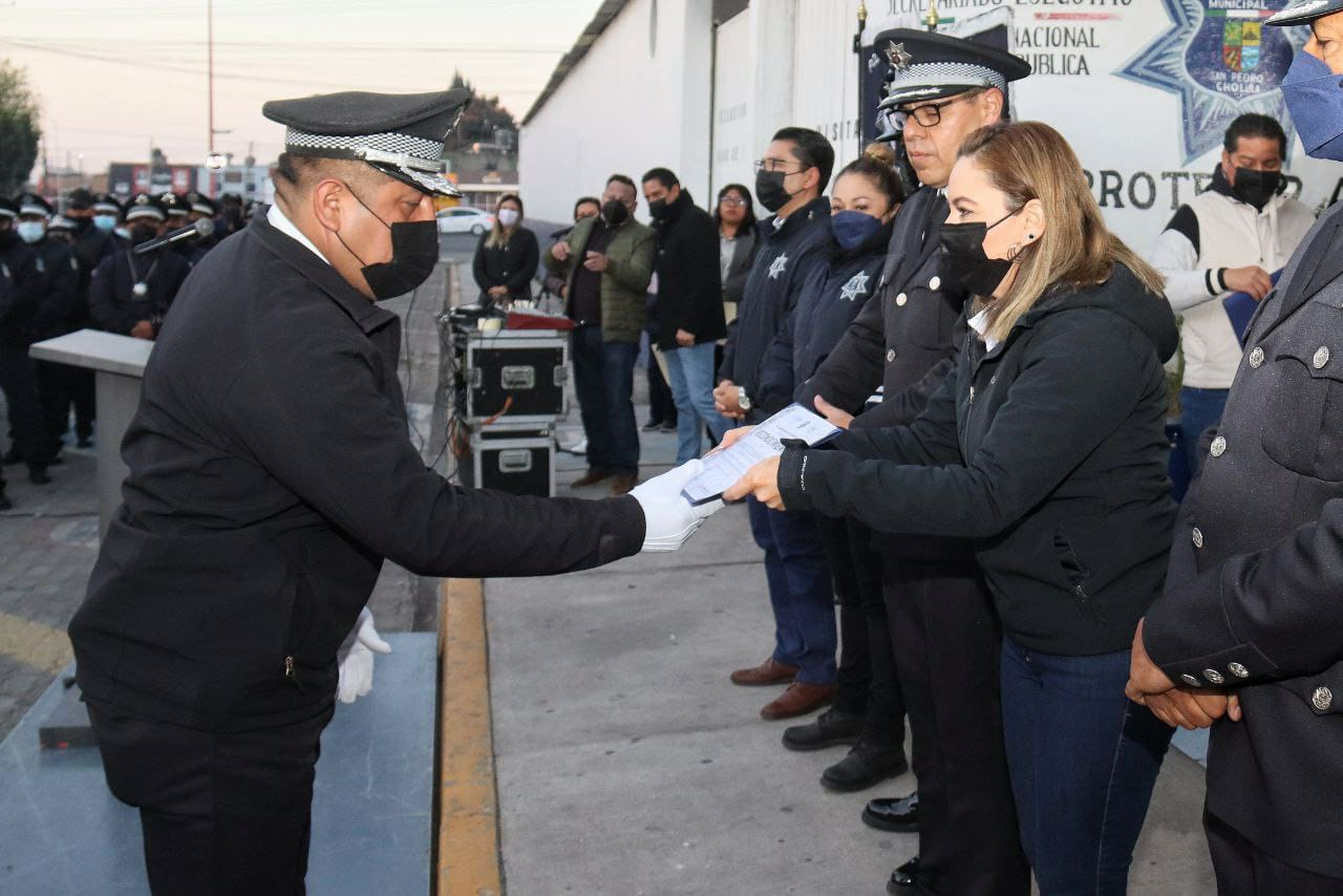 Comunicado oficial Paola Angon reconoce labor de policías municipales; se abre convocatoria para nuevos elementos