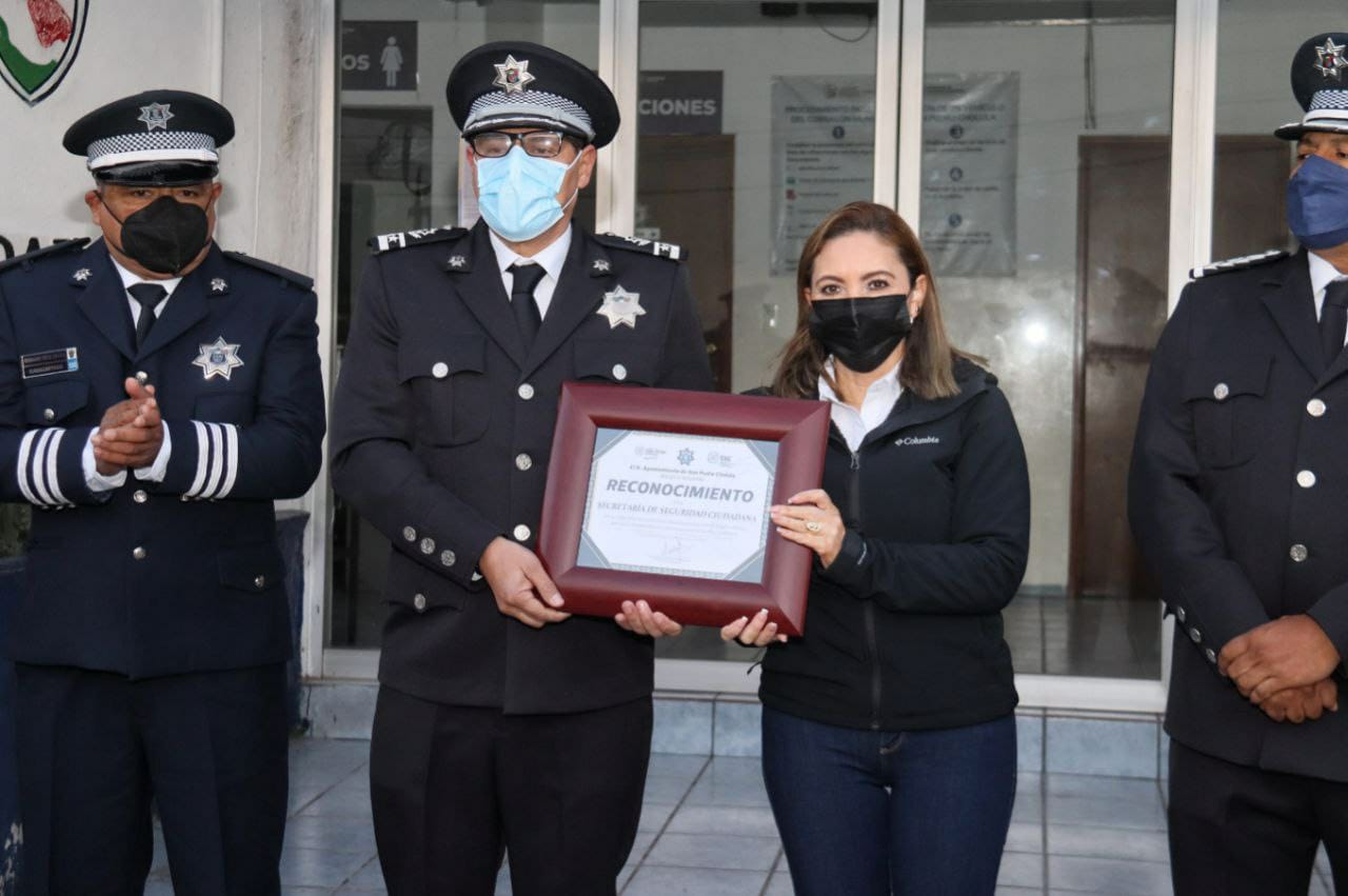 Paola Angon reconoce labor de policías municipales; se abre convocatoria para nuevos elementos