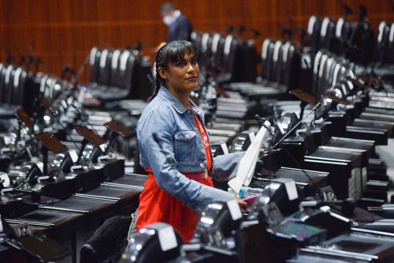 Por: Cortesía Las polémicas de María Clemente: De difundir contenido sexual a pedir reggaetón a todo volumen