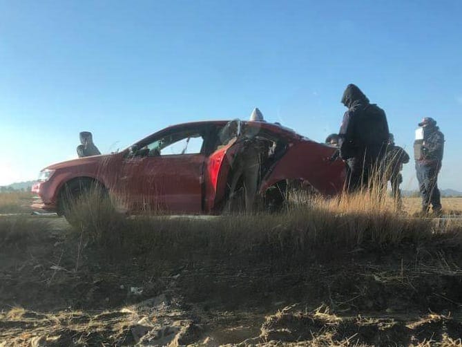 Por: Cortesía Encuentran cadáveres en un auto tras balacera en Ciudad Serdán
