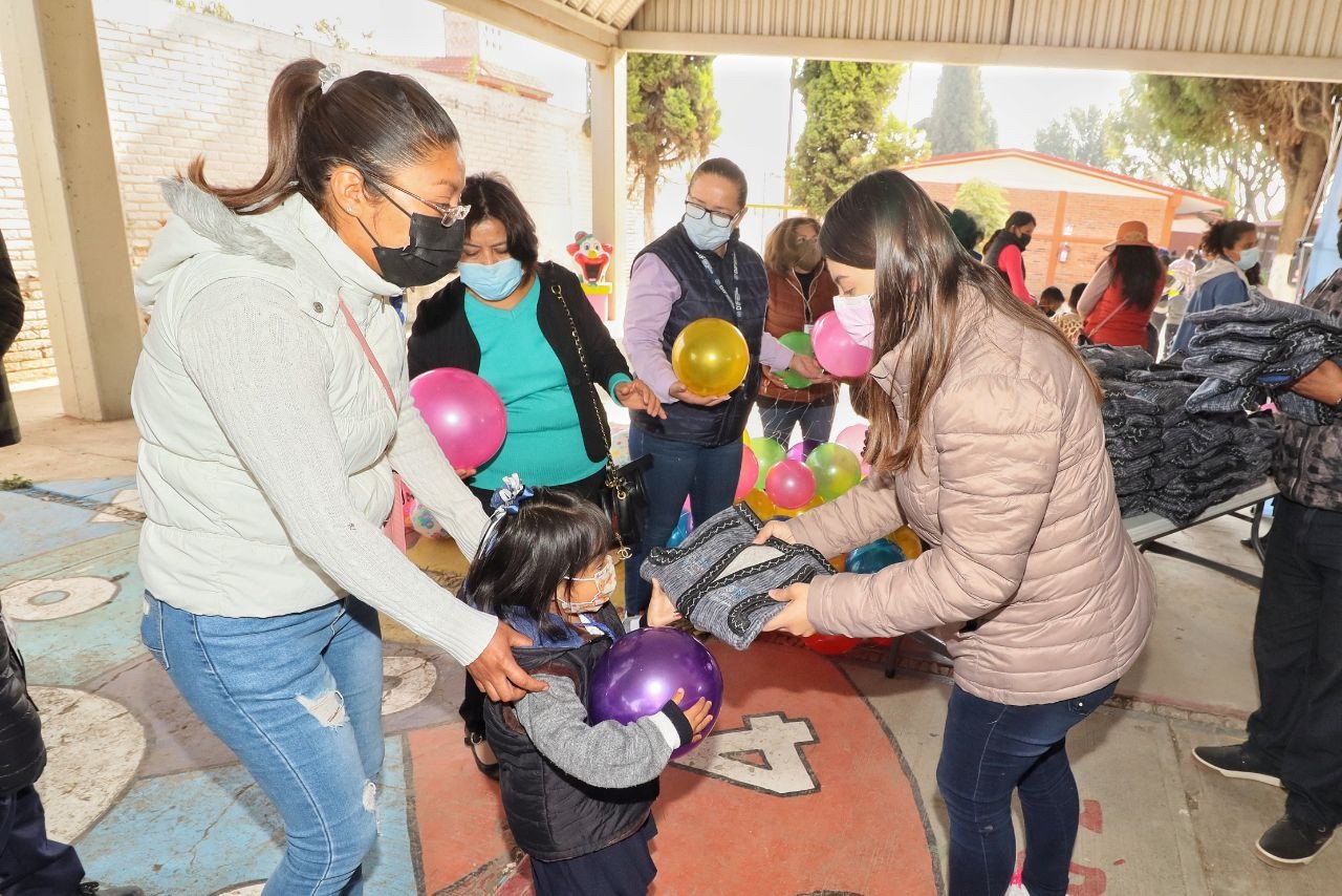 Comunicado oficial Más del 50% de avance registran entregas de "Abrazado a la Infancia": María de la Barreda
