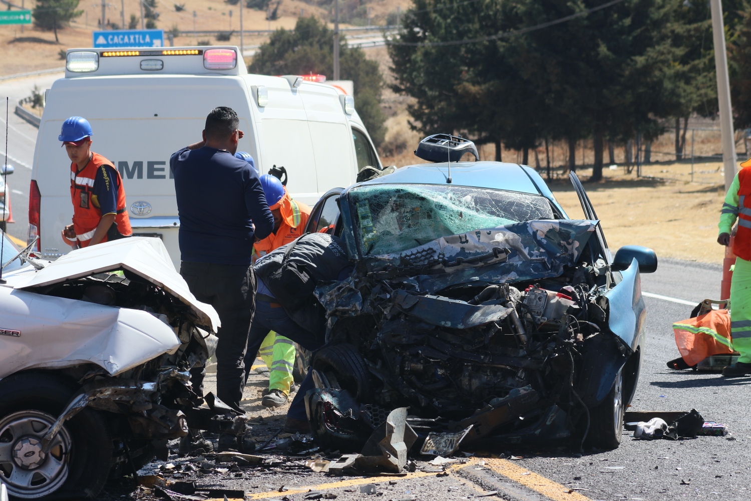 Muere mujer en aparatoso accidente vial, en Nanacamilpa 