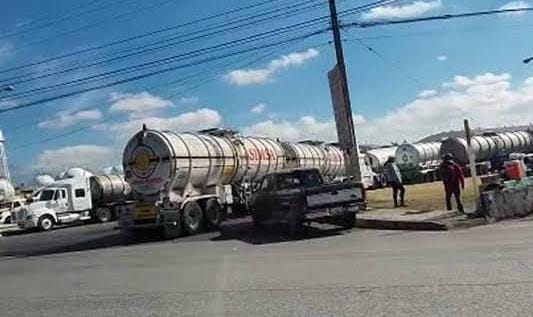 En puerta desabasto de gasolina por protesta de sindicalizados de Pemex