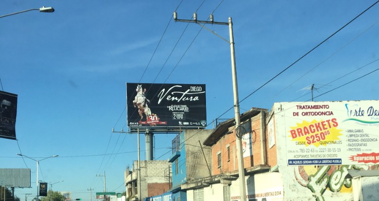 Por: Cortesía Confirman destitución e investigación por colocación irregular de espectaculares contra ex director de Contaminación Visual