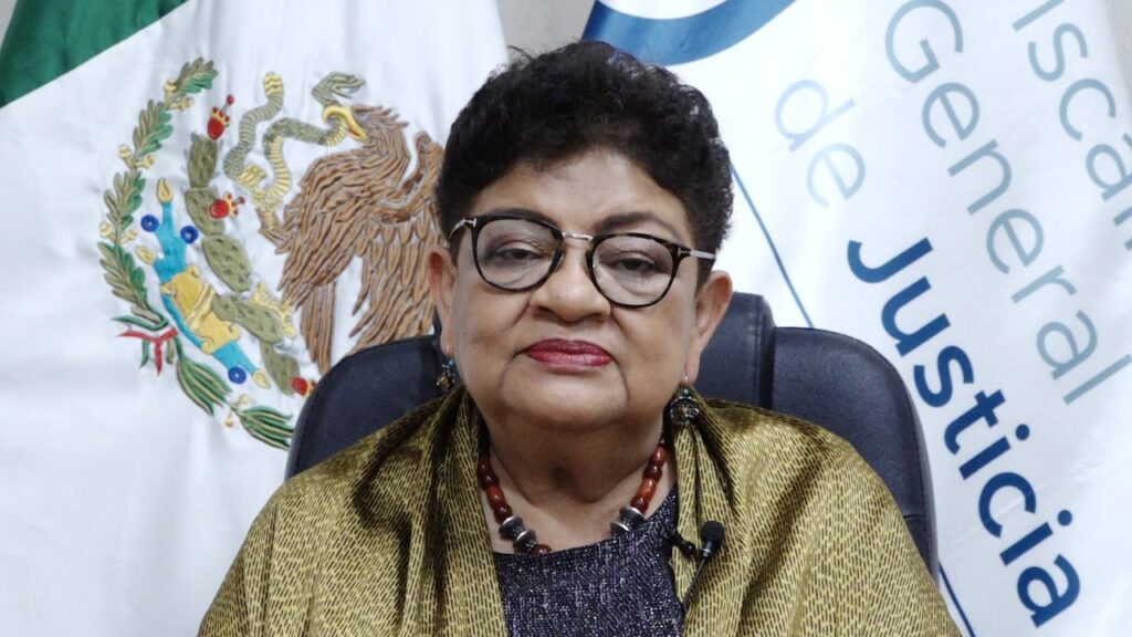 Por: Cortesía FGJ de CDMX niega haber emitido resolución que exonera de a  Yasmín Esquivel de plagio